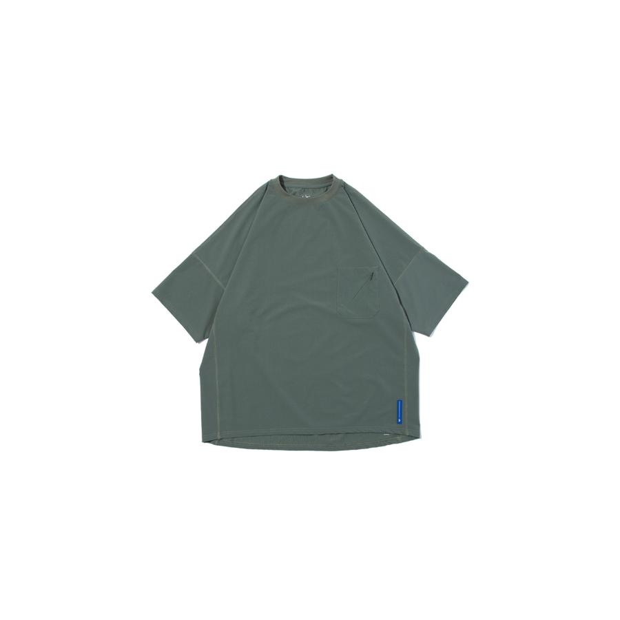 【P5倍 / SALE】AMPHIBIOUS T-SHIRT - OLIVE (FPA01251U0001) F/CE.(エフシーイー) | 