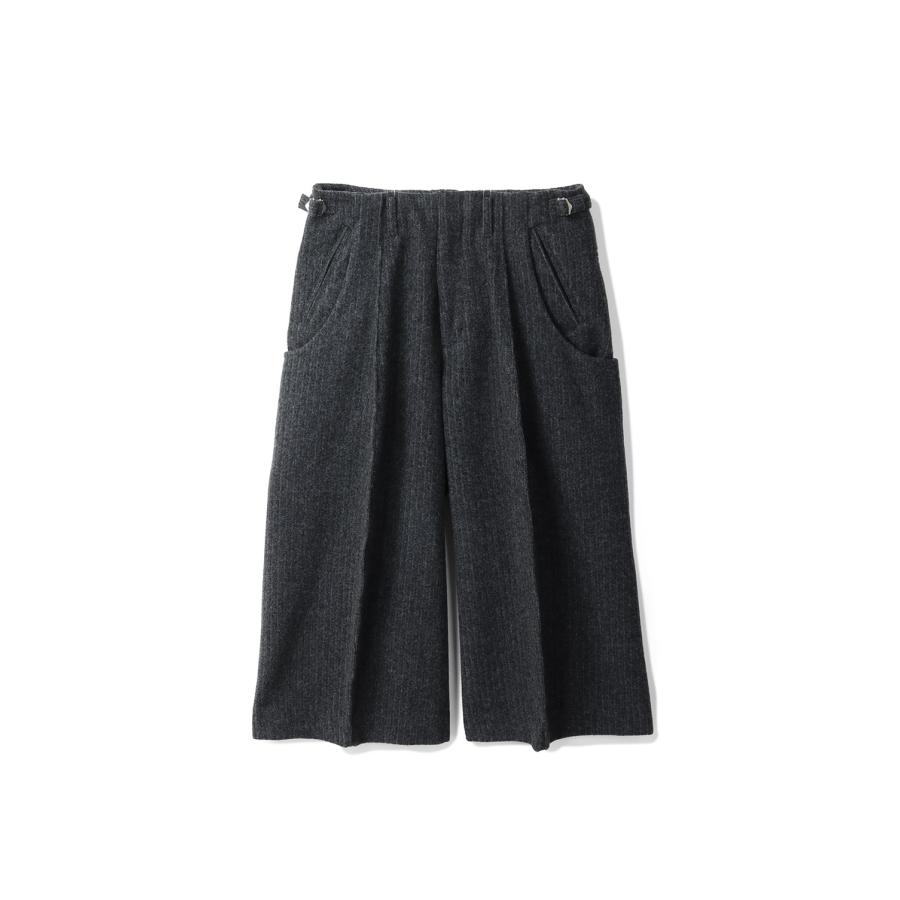 S CURVED UTILITY CAPRI TROUSERS - CHARCOAL (NF252P02) NVRFRGT(ネヴァーフォーゲット) | 