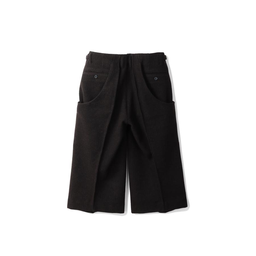 【SALE】S CURVED UTILITY CAPRI TROUSERS - BROWN (NF252P02) NVRFRGT(ネヴァーフォーゲット) |  | 01