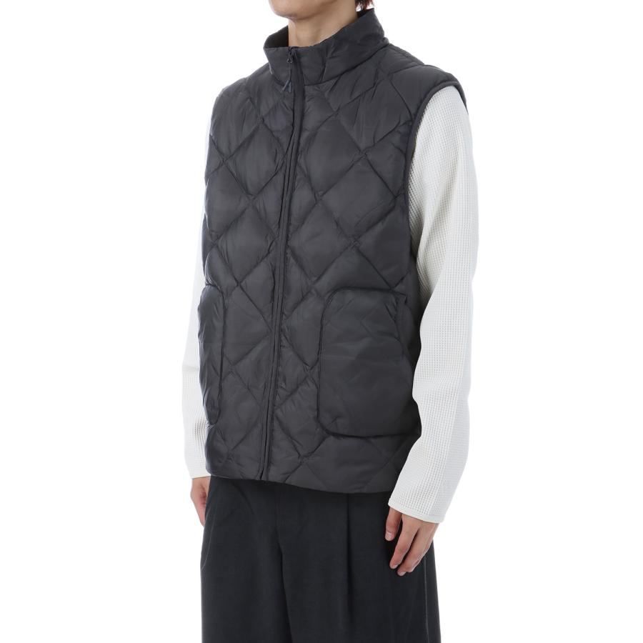 【SALE】BASE LT DOWN VEST - CHARCOAL BLACK (AW25004) Hiking Patrol(ハイキングパトロール) |  | 01