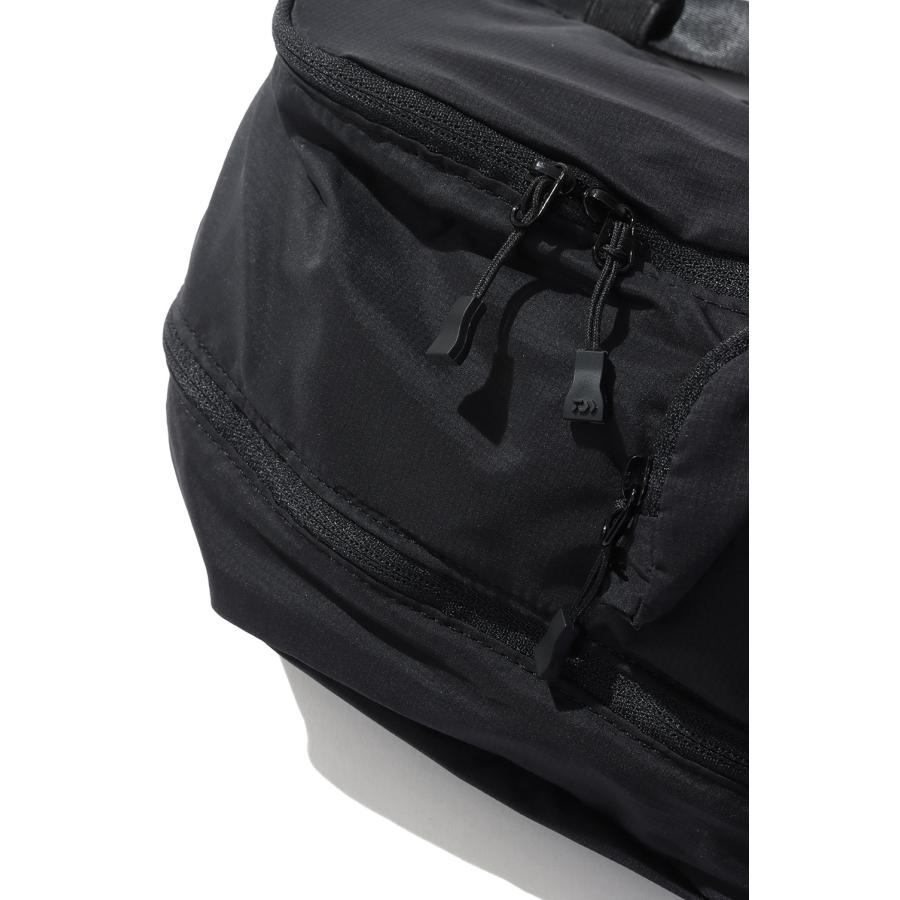 TECH PERTEX(R) TRAVEL EXPAND FANNY BAG - BLACK (BB-34026) DAIWA PIER39(ダイワ ピア39) | DAIWA PIER39 | 03