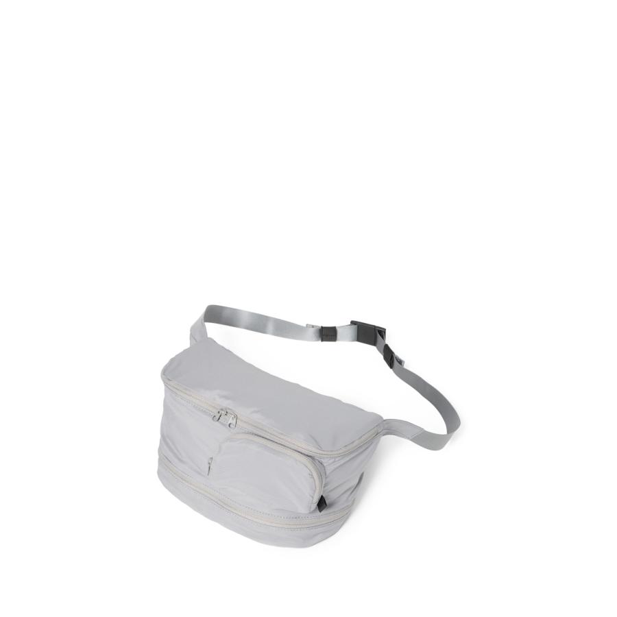 TECH PERTEX(R) TRAVEL EXPAND FANNY BAG - LT.GRAY (BB-34026) DAIWA PIER39(ダイワ ピア39) | DAIWA PIER39