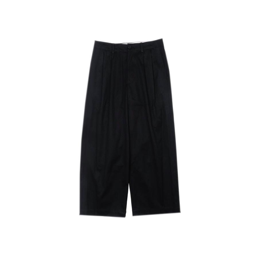 2TUCK WIDE CHINO TROUSERS - NAVY (253-60502) Universal Products(ユニバーサルプロダクツ) | 