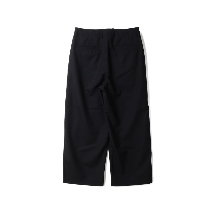 SUMMER WOOL WIDE TROUSERS - BLACK (261-60514) Universal Products(ユニバーサルプロダクツ) |  | 01