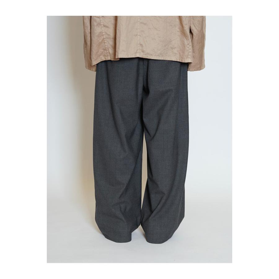 SUMMER WOOL WIDE TROUSERS - GRAY (261-60514) Universal Products(ユニバーサルプロダクツ) |  | 04