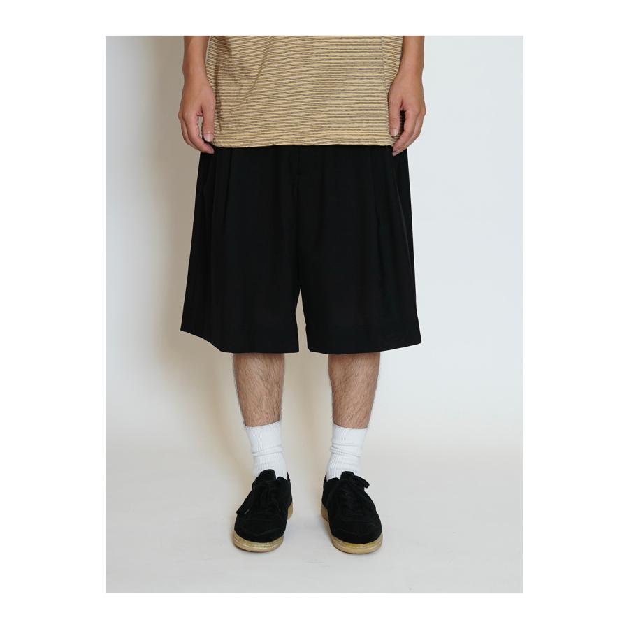WOOL SHORTS - BLACK (261-60507) Universal Products(ユニバーサルプロダクツ) |  | 01