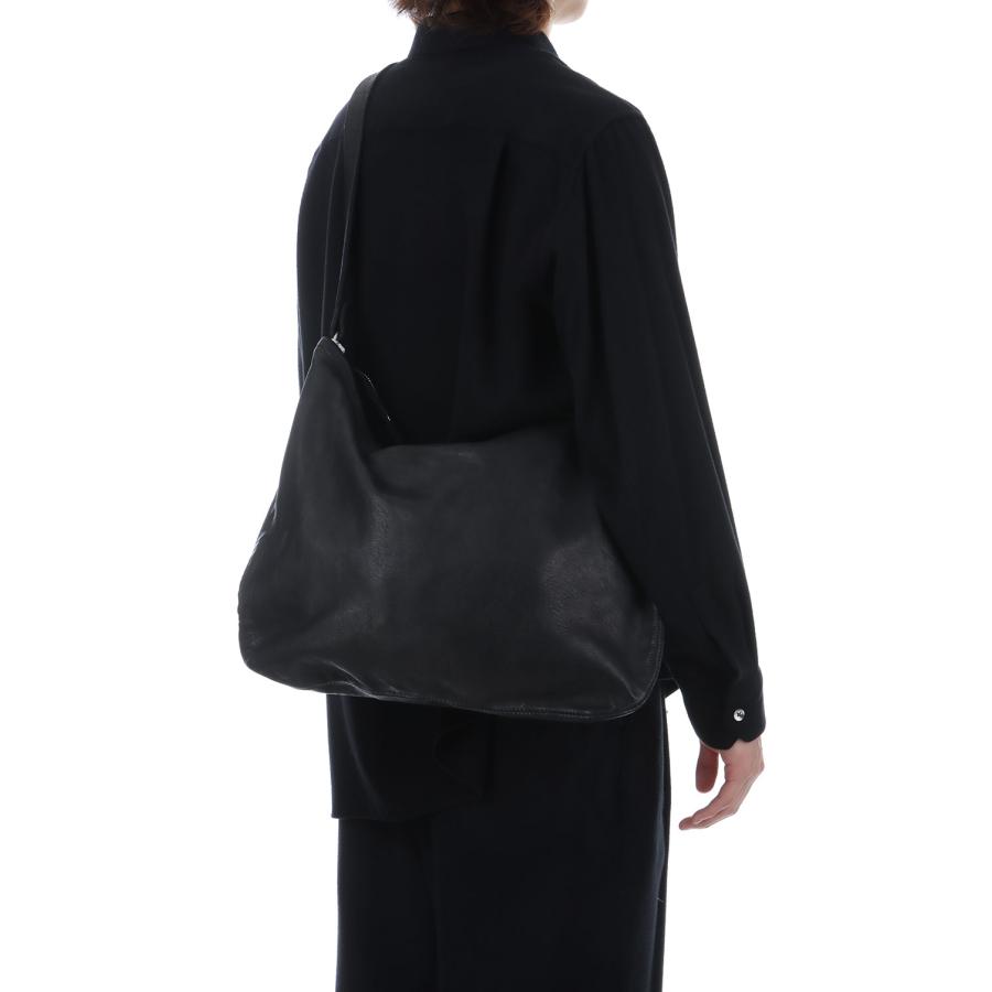 LEATHER CROSSBODY BAG, FULL GRAIN - BLKT (Q20) GUIDI(グイディ) |  | 05