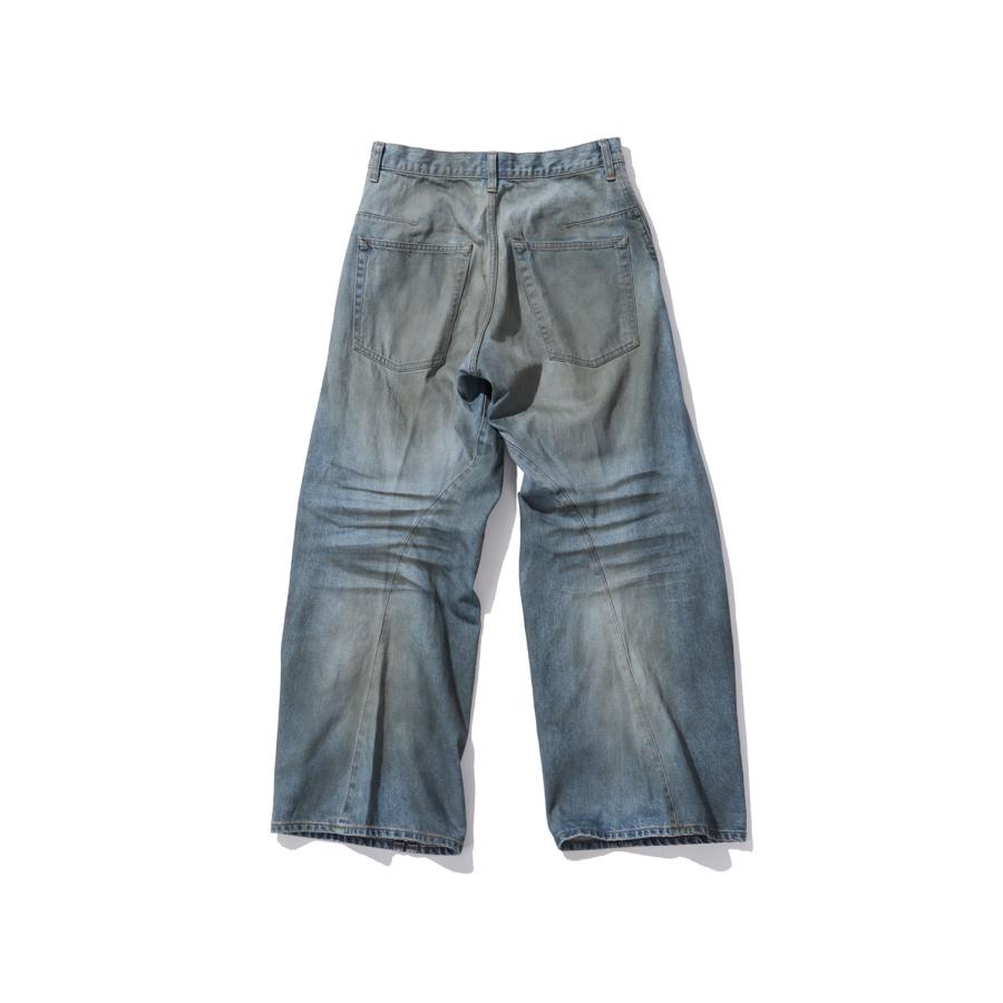 3D TWISTED WIDE LEG JEANS - DIRTY FADED INDIGO (NF261P15B) NVRFRGT(ネヴァーフォーゲット)の画像