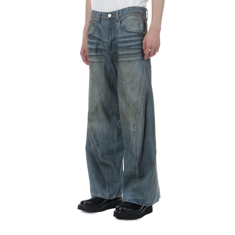3D TWISTED WIDE LEG JEANS - DIRTY FADED INDIGO (NF261P15B) NVRFRGT(ネヴァーフォーゲット)の画像