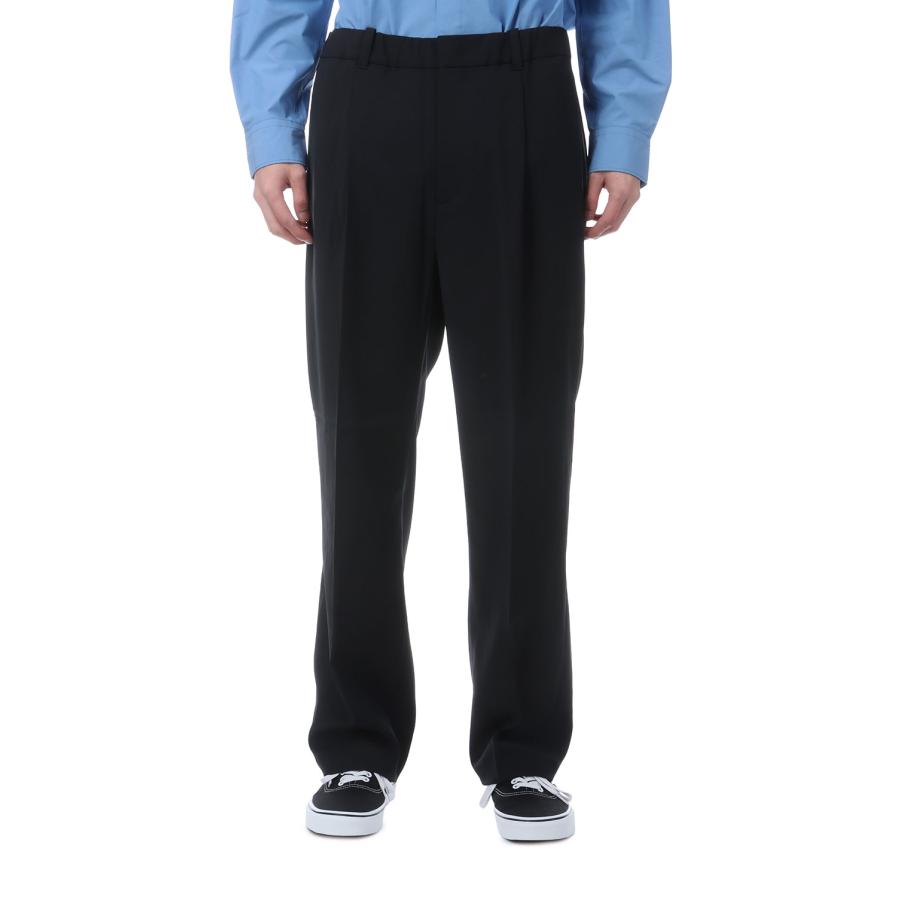 One Tuck Straight Pants - BLACK (GL75180) Goldwin(ゴールドウイン) |  | 01