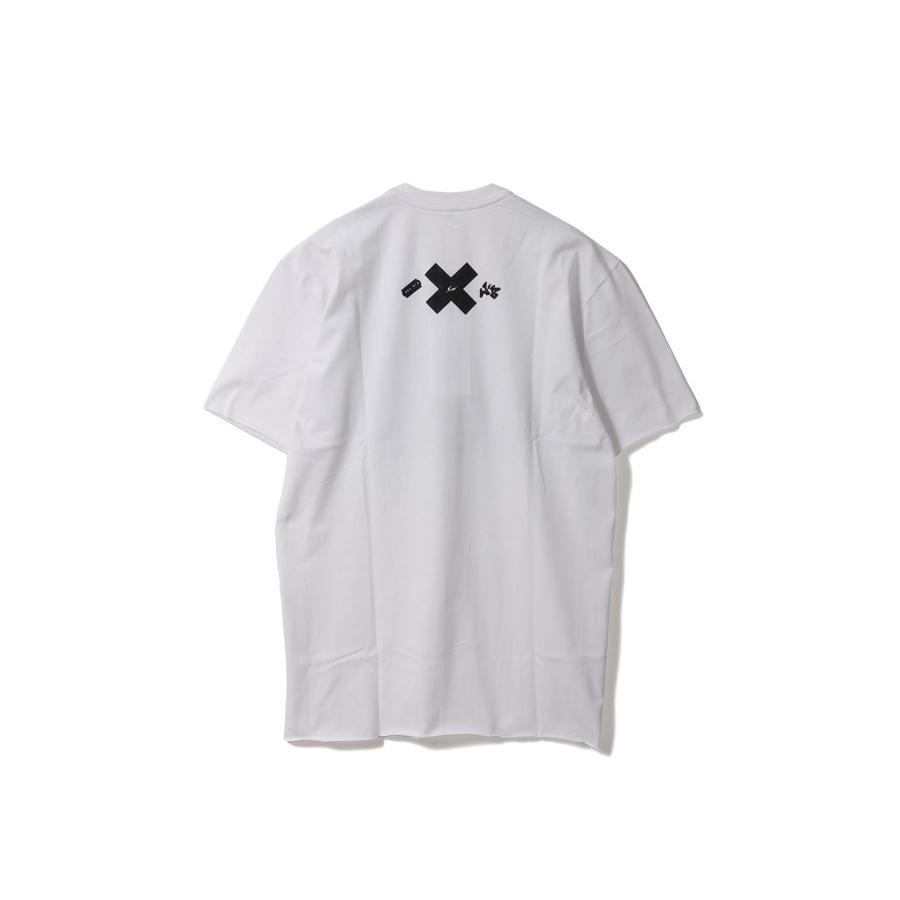 WILD BUNCH×AKA SIX×FRAGMENT / T-SHIRT - GUN / WHITE×GREEN (TSGW01) AKA SIX by Simon Barker(エーケーエーシックスバイサイモンバーカー) |  | 01