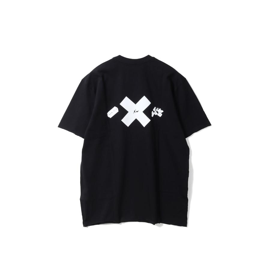WILD BUNCH×AKA SIX×FRAGMENT / T-SHIRT - LOGOS / BLACK×WHITE (TSBL01) AKA SIX by Simon Barker(エーケーエーシックスバイサイモンバーカー) |  | 01
