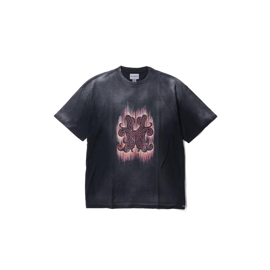 CRAYON FLAME KMY Tee - BLACK (G16TS085) KAMIYA(カミヤ) | 