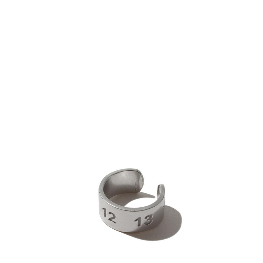 Number Reference Ear Cuff -101 Semi Matt Silver (SM1VG0066-P8863) Maison Margiela(メゾンマルジェラ) |  | 02