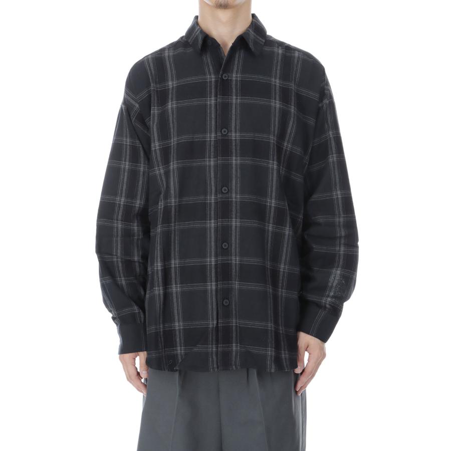 BUTTON UP SHIRT - VINTAGE BLACK PLAID (RW00308) ESSENTIALS(エッセンシャルズ) |  | 02