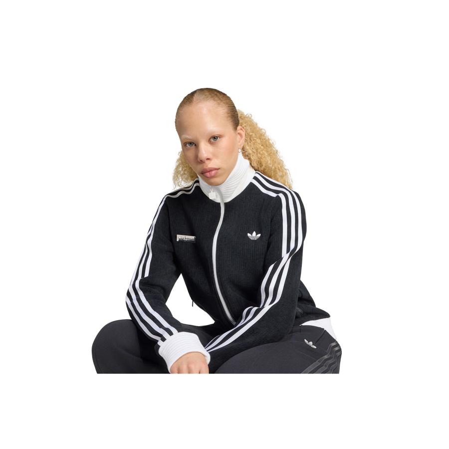 ADILUNA SEASON 2 X JENNIE CLASSIC FAN TT - BLACK (LD8924) adidas Originals -Women-(アディダスオリジナルス) |  | 04