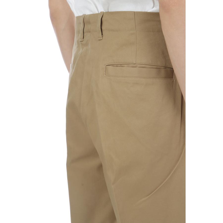 2TUCK WIDE CHINO TROUSERS - CAMEL (253-60502) Universal Products(ユニバーサルプロダクツ) |  | 07