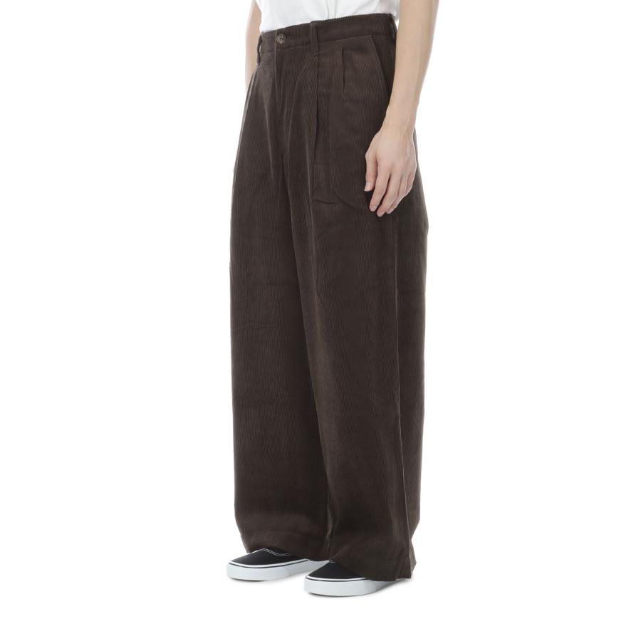 2TUCK WIDE CORDUROY TROUSERS - BROWN (263-60505) Universal Products(ユニバーサルプロダクツ) |  | 02