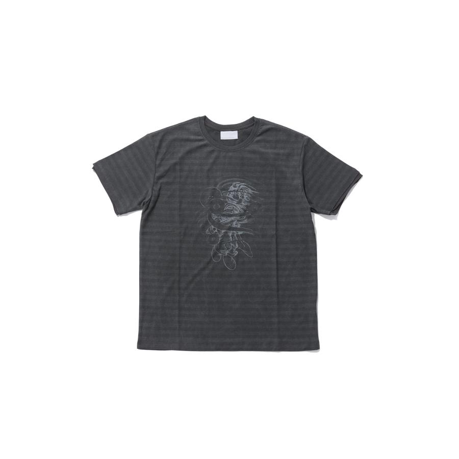 SAN SAN X YUMINHA STORM T-SHIRT - CHARCOAL (SG26FWTOTS501) SAN SAN GEAR(サンサンギア) | 