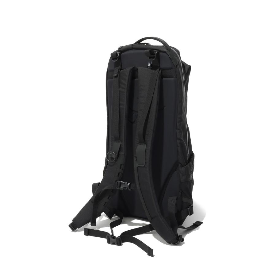 Arro 22 Backpack - Black (X00001070601) Arc’teryx(アークテリクス) | ARC'TERYX | 02