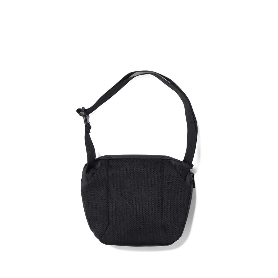 Mantis 2 Waist Pack - 24K Black (X00000897333) Arc’teryx(アークテリクス) | ARC'TERYX | 01