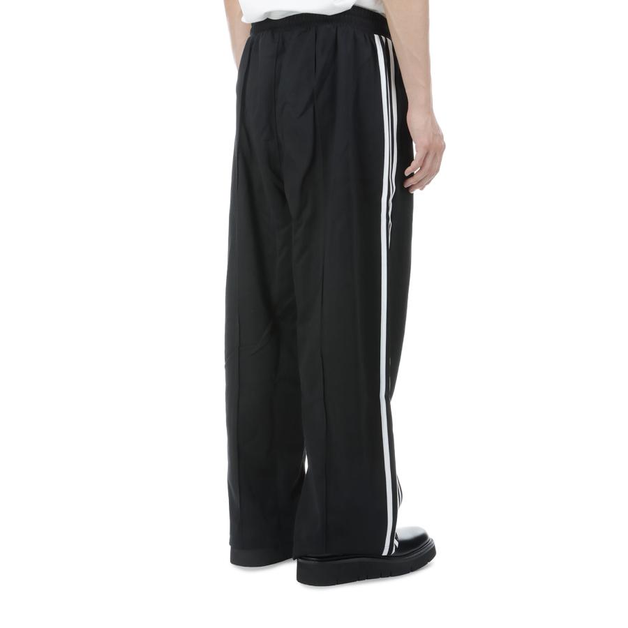 BAGGY TRACK PANTS - BLACK (IE004) adidas Originals(アディダスオリジナルス) | adidas Originals | 04