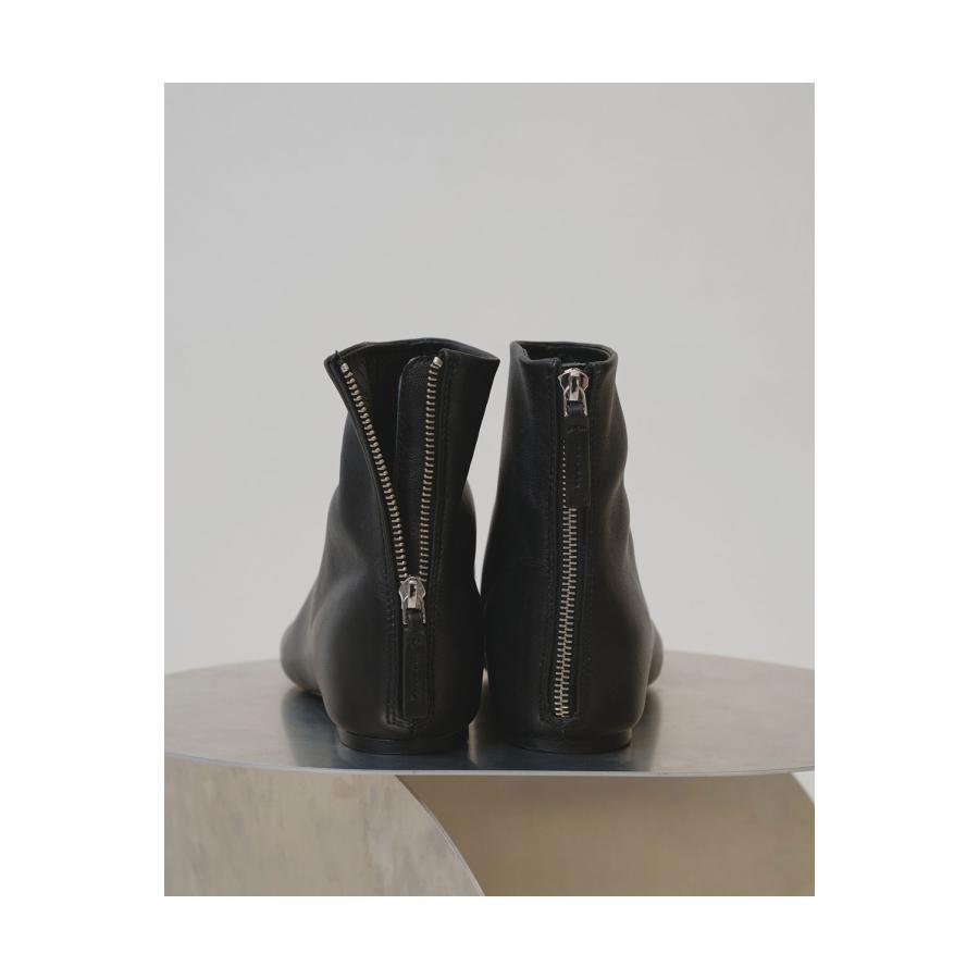 【予約会開催中】Square Leather Flat Boots - BLACK (12621019) Todayful(トゥデイフル) | TODAYFUL | 02