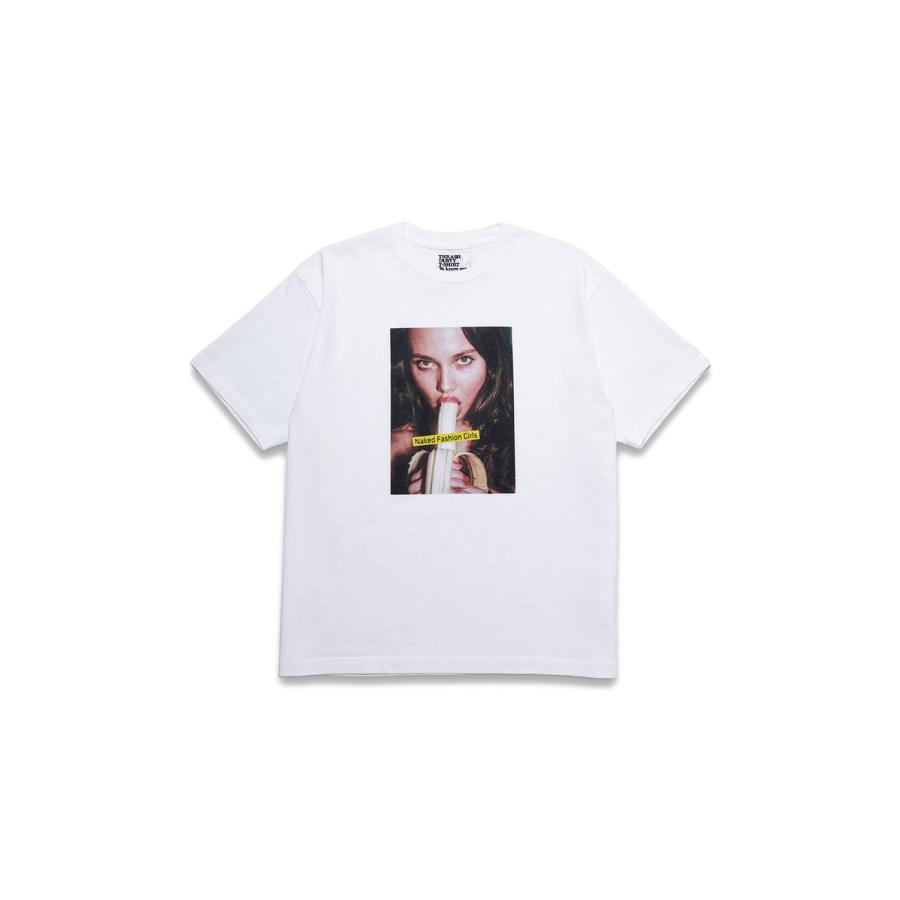 Mike Dowson Holding a Banana Girl Photo Tee by Stie-lo - WHT (STLMD002) Minedenim(マインデニム) | 