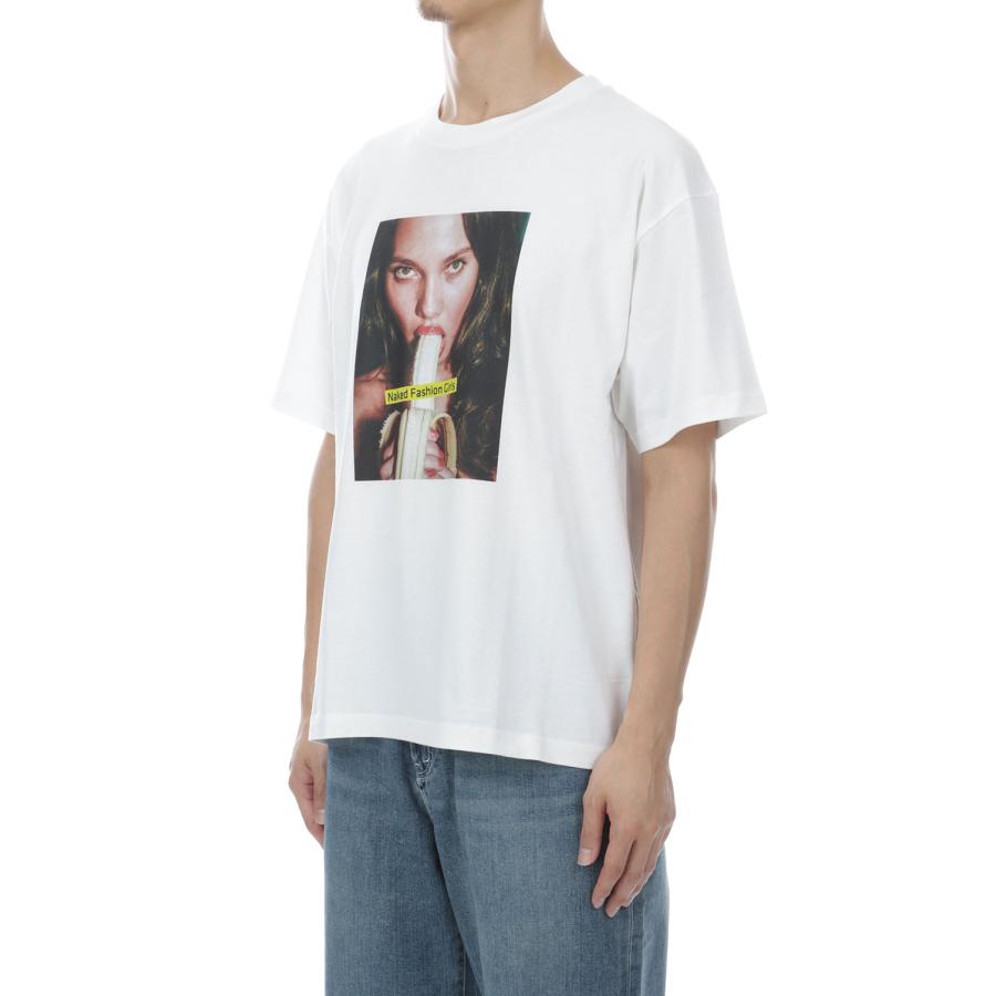 Mike Dowson Holding a Banana Girl Photo Tee by Stie-lo - WHT (STLMD002) Minedenim(マインデニム) |  | 04