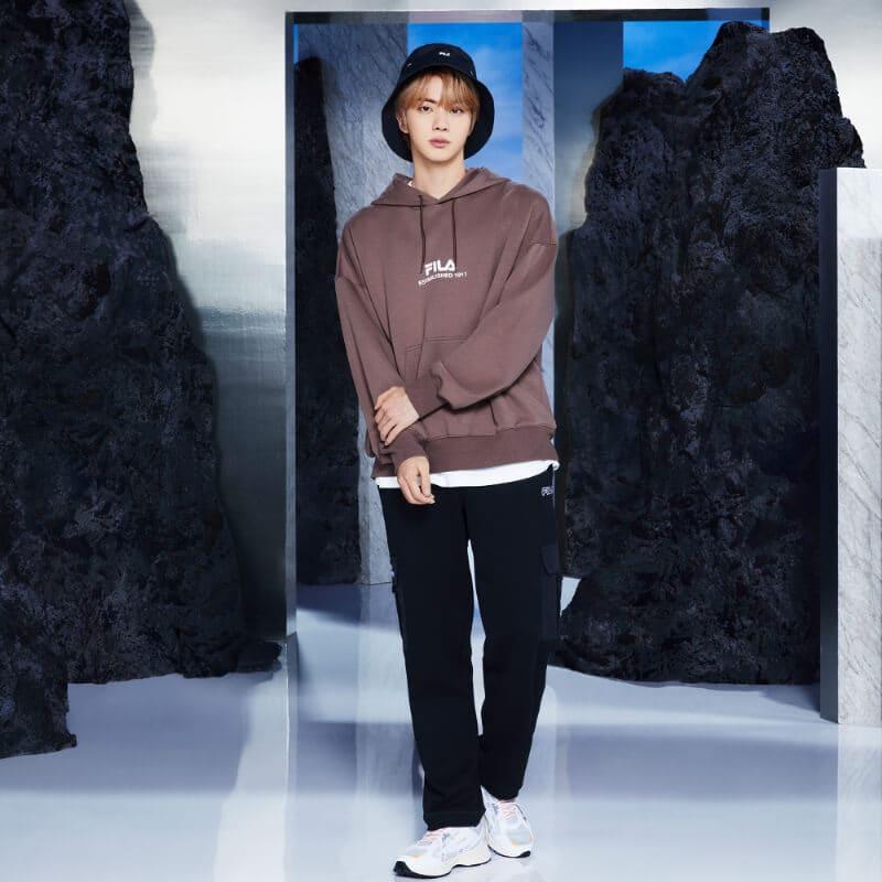 送料無料 Bts 着用モデル Fila フィラ パーカー コラボ 公式 グッズ メンズ レディース ユニセックス 防弾少年団 モカ ブラウン Def Store 通販 Yahoo ショッピング