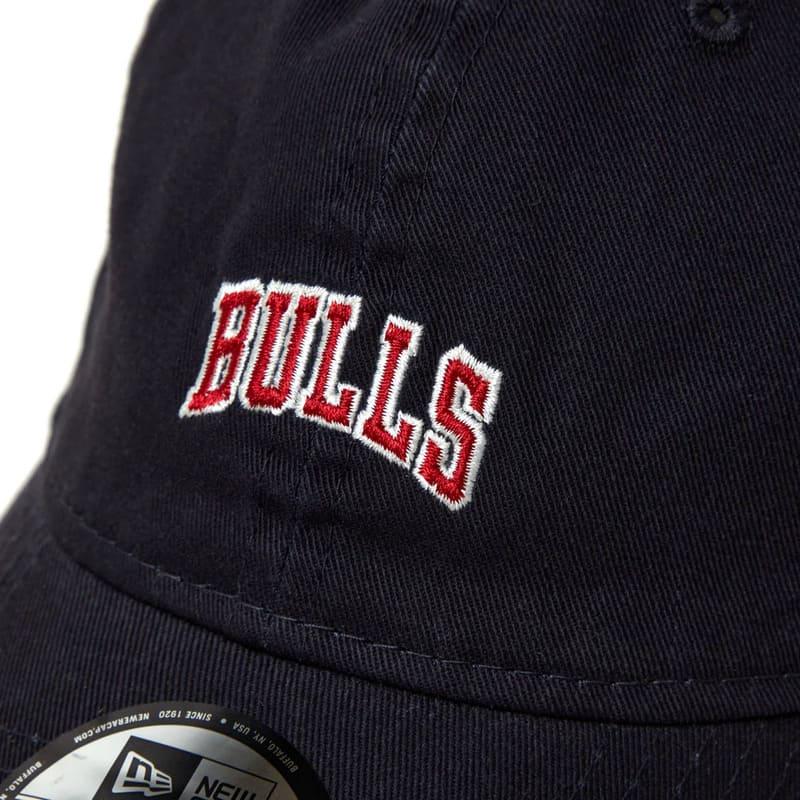 【レア】新品 90s 公式ライセンス シカゴ・ブルズ NBAキャップ 90s NBA CHICAGO BULLS シカゴ ブルズ ロゴ刺繍 キャップ 黒