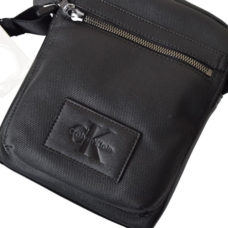 CK  ショルダーバッグ美品 Calvin Klein（カルバン・クライン） CK カルバンクラインジーンズ