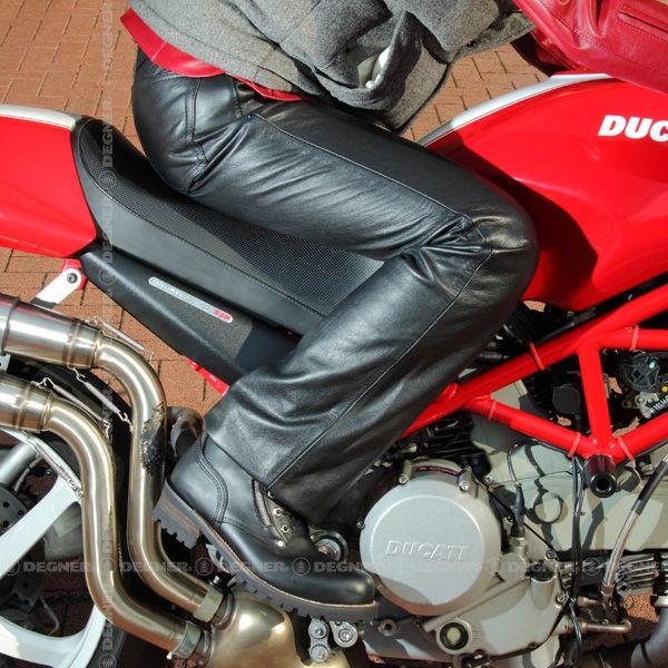 バイク用 レザーパンツ 秋 冬 ライディングパンツ 革パン ブーツカット