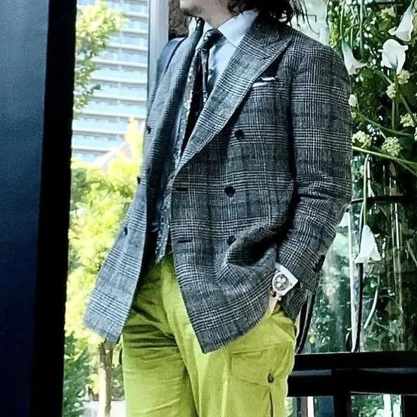 tito-jacket-check-bg