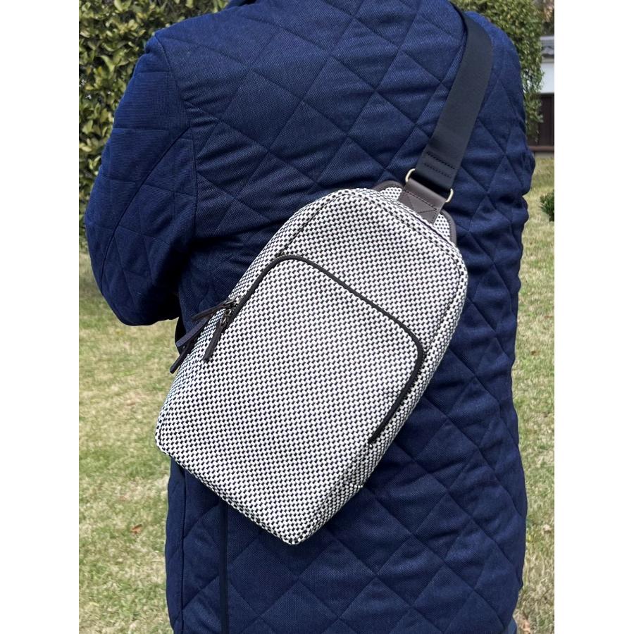 新モデル ギフト 和風 刺し子 斜めがけ ボディバッグ 約17x30x6cm 日本製 一重刺し子 丈夫 おしゃれ ショルダーバッグ リュック メンズ
