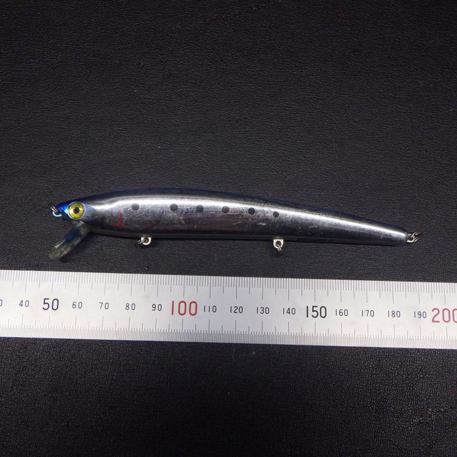 DAIWA（ダイワ） シーバスハンターII S 135 シルバー系 ※中古在庫品 