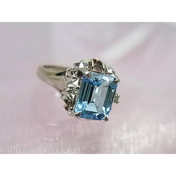 Ferragamo 黒 キルティング リボン付きフラットシューズ