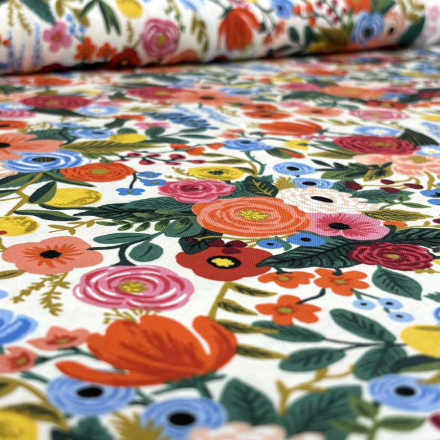 10cm単位 コットンアンドスティール  生地 花柄 プリント シーチング 手芸 ハンドメイド ポーチ バッグ USA コットン 綿 ガーデンパーティー COTTON+STEEL | ブランド登録なし | 10