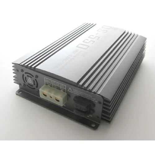 DC/DCコンバーター48VDC＞13.8VDC/50A (DS-550)