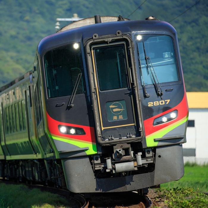 クリスマス プレゼント 電車 tシャツ キッズ 子供 大人 メンズ レディース 親子 半袖 鉄道 JR四国 特急 気動車 2700系 南風 しまんと うずしお あしずり 許諾済 |  | 03