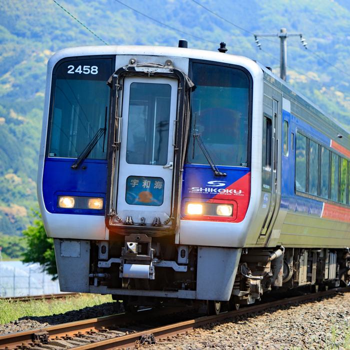 クリスマス プレゼント 電車 tシャツ キッズ 子供 大人 メンズ レディース 親子 半袖 鉄道 JR四国 特急 気動車 n2000系 予讃線 運行鉄道 許諾済 |  | 02