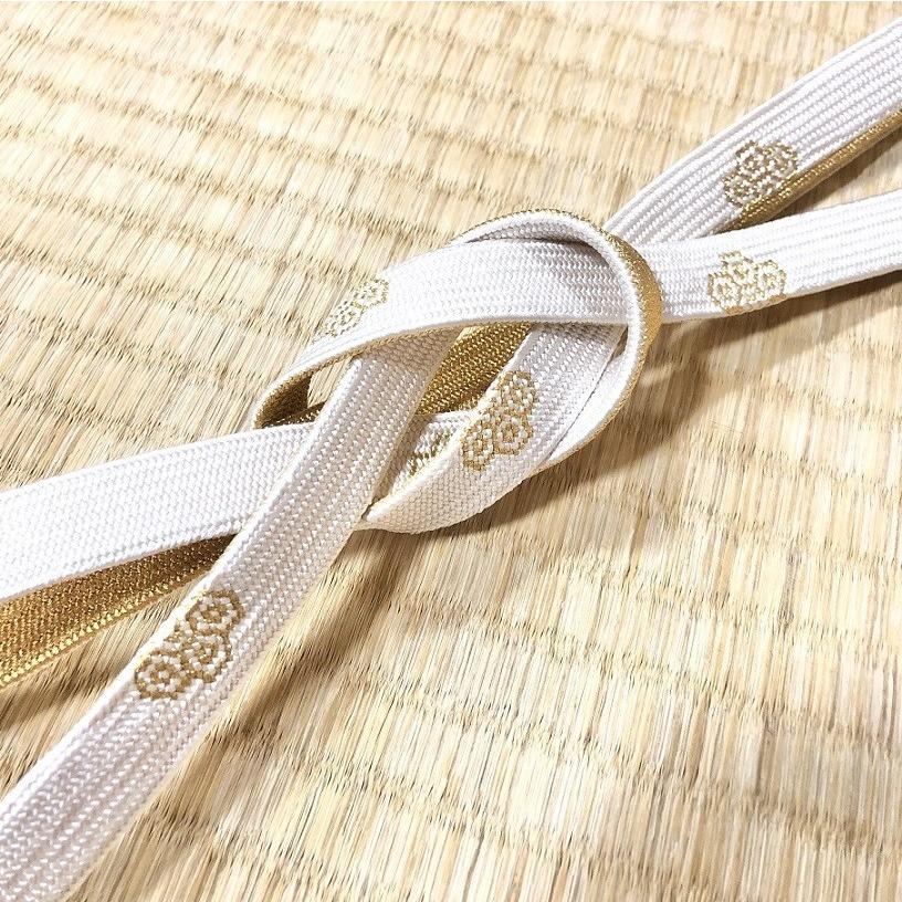 帯〆 高麗組 二枚物 亀甲柄 白金 正絹 シルク silk 日本製 伊賀 帯〆 高麗組 二枚物 亀甲柄 白金 正絹 シルク silk 日本製 伊賀