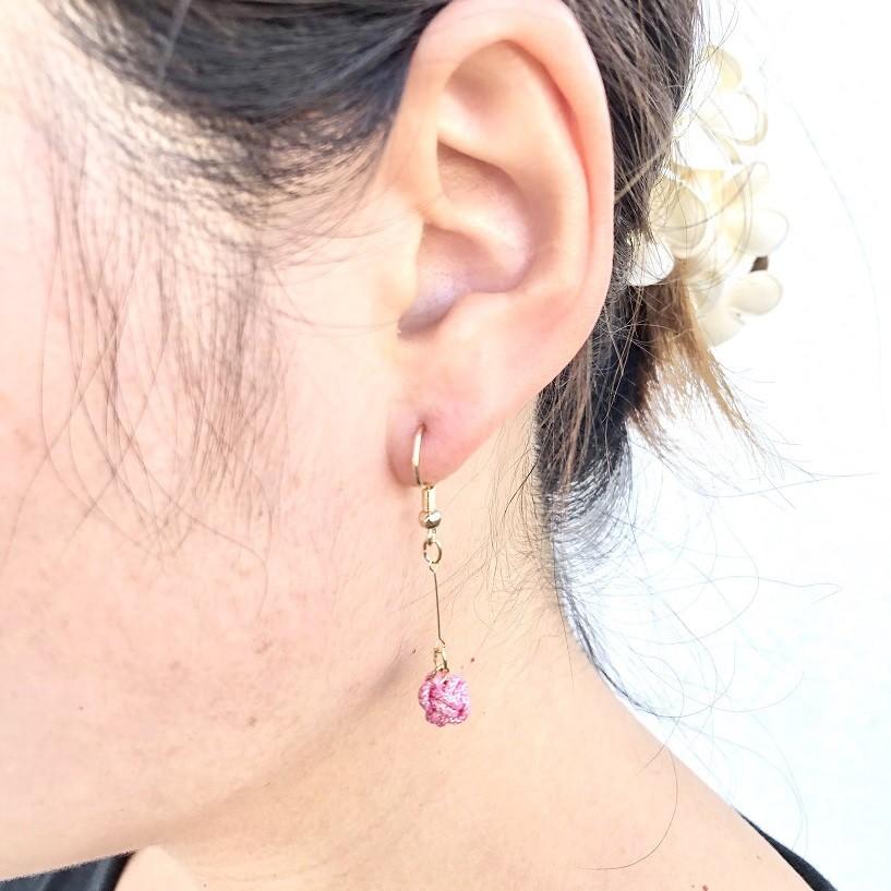 くみひもフックピアス　オーロラあわじ結び　No.２　１２色　レディース　綺麗　可愛い　軽い　国産　伊賀　手作り　日本製　カラーが選べる |  | 06