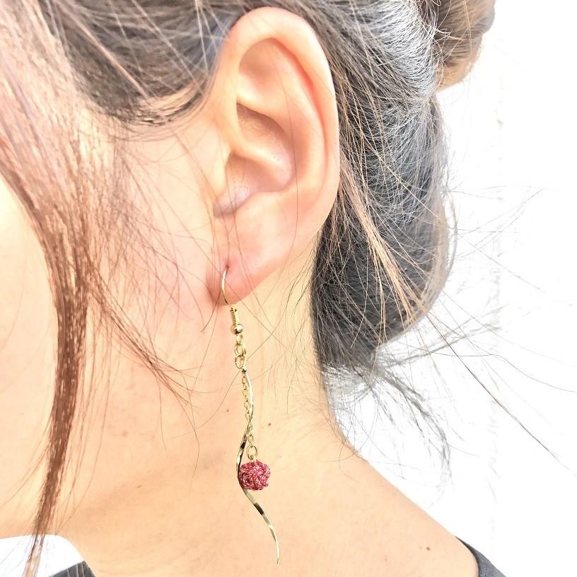 くみひもフックピアス　オーロラあわじ結び　No.３　１２色　レディース　綺麗　可愛い　軽い　国産　伊賀　手作り　日本製　カラーが選べる |  | 05