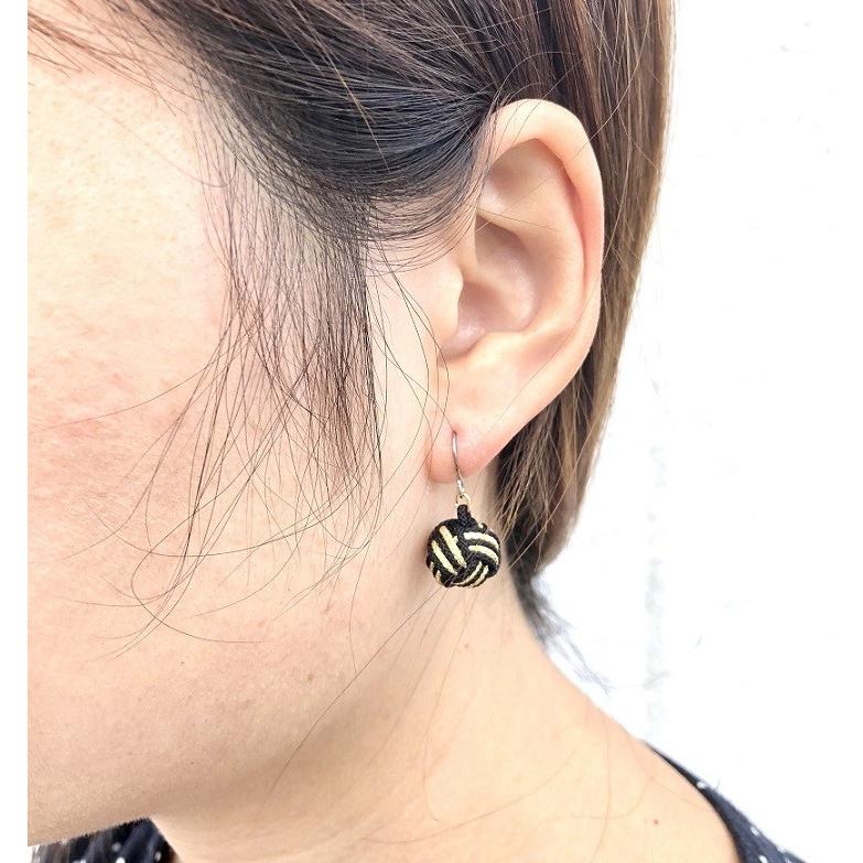 くみひもフックピアス　小田巻　黒金　黒銀　レディース　綺麗　可愛い　軽い　国産　伊賀　手作り　日本製 |  | 02