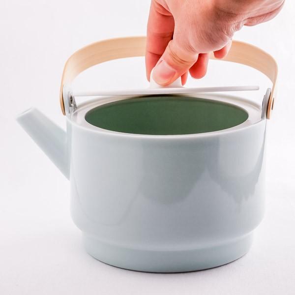 S＆B Tea Pot Light Blue 1個 ( 1616 / arita japan 退職祝い 定年 紅茶 ハーブティー 日本茶 ティーライフ 人気 有田焼 結婚 出産 内祝い 引き出物 )の画像