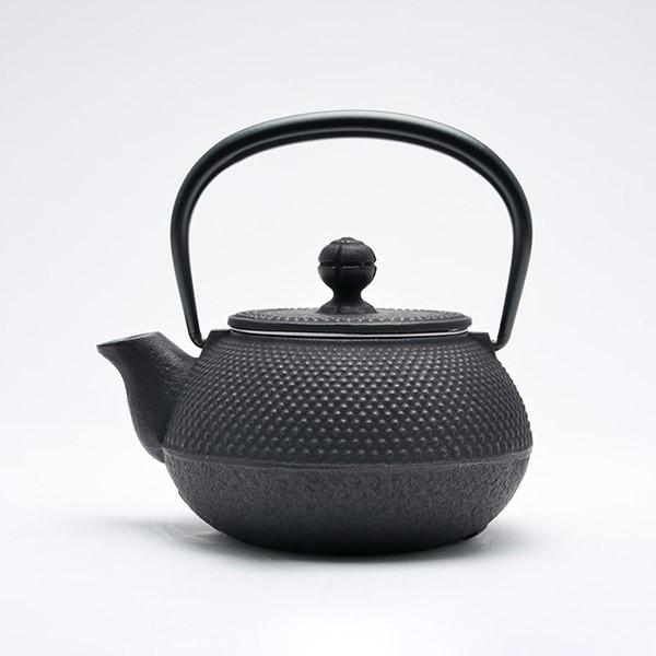 岩鋳（IWACHU） 南部鉄器 急須 アラレ 黒 3型 320ml 茶こし付き ( 岩鋳