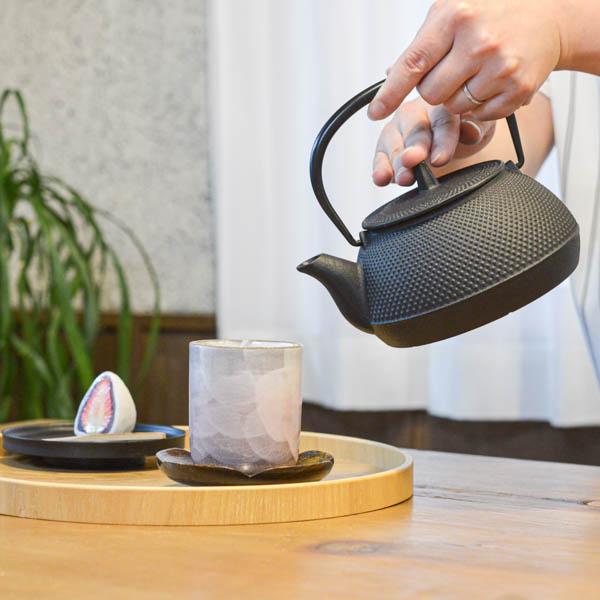 岩鋳 鉄瓶兼用急須新アラレ IH対応 5型 650ml 茶こし付き ( あす 岩鋳 鉄瓶兼用急須新アラレ IH対応 5型 650ml 茶こし付き ( あす