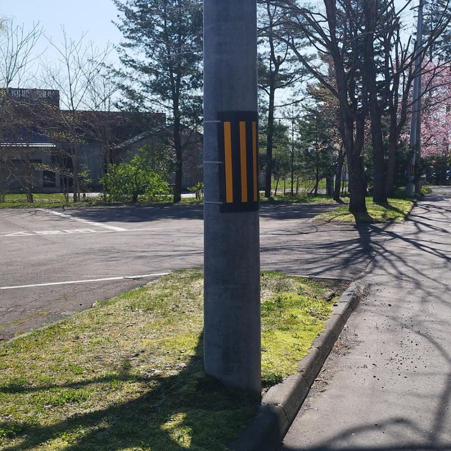 電柱（駐車場照明付き） 浅羽製作所 電柱標識板 600mm×700mm 取付用樹脂バンド付 : 電材39