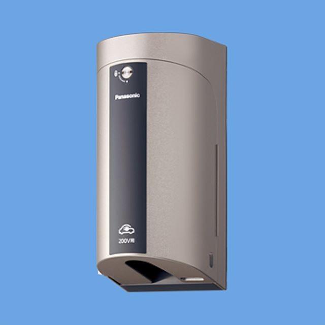 WK4422Q　EV・PHEV充電用 カバー付15A・20A兼用接地屋外コンセント　簡易鍵付　露出・埋込両用　200V用　シャンパンブロンズ　Panasonic